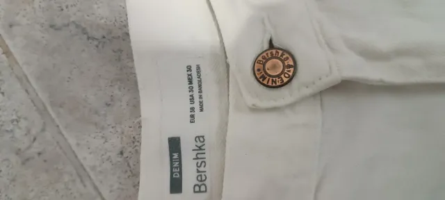 Vaqueros Bershka blancos rotos Talla 38