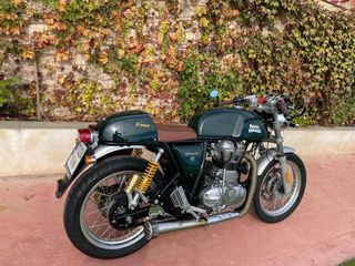 Tubo de escape en acero.