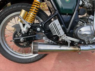 Tubo de escape en acero.