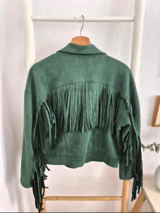 Chaqueta Biker efecto ante con flecos