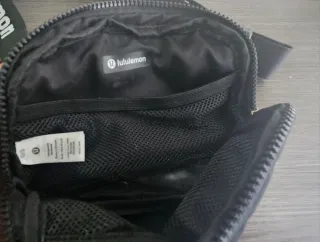 Riñonera Lululemon Negra