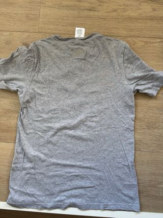 Camiseta gris Adidas