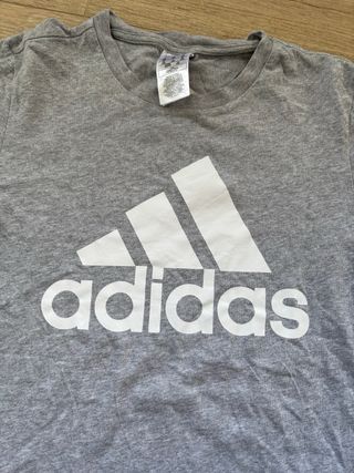 Camiseta gris Adidas