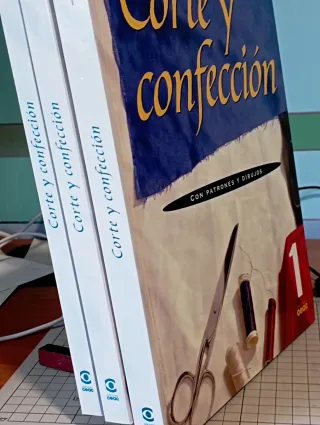 Los tres Volúmenes de Corte y confección. CEAC.
