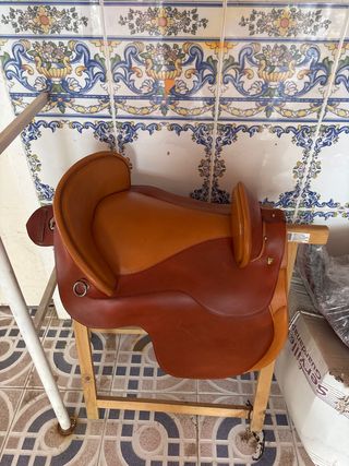 Silla de montar de cuero