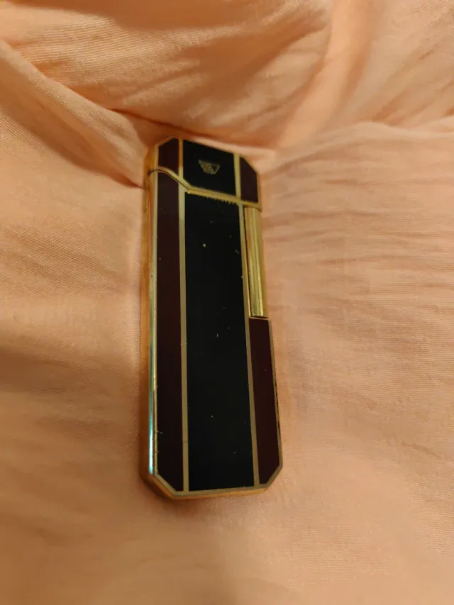 Accendino Enzo Varini Nero granato e Dorato