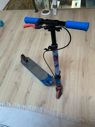 Patinete Oxelo azul con freno