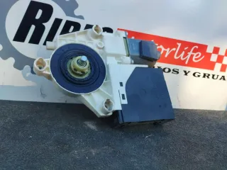 Motor elevalunas Audi A3 8P conductor