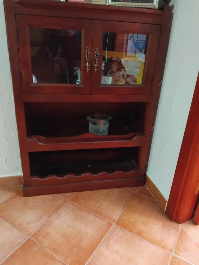 Mueble Botellero Madera y Cristal