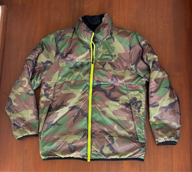 Chaqueta reversible Hurley negra y camuflaje