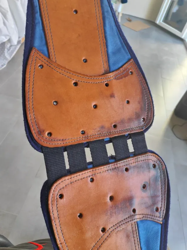 Faja costalero antigua de piel