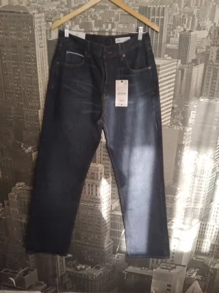 Pantalón vaquero Zara azul