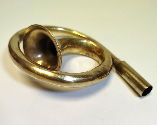 Bocina de coche antiguo