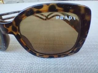 Occhiali da sole Prada marroni