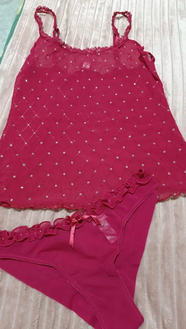Completo intimo rosso scintillante Misure in foto