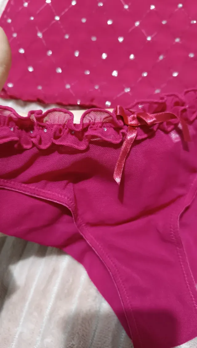 Completo intimo rosso scintillante Misure in foto