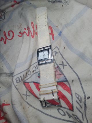 Reloj Marea Modelo 42086 Plata y Blanco