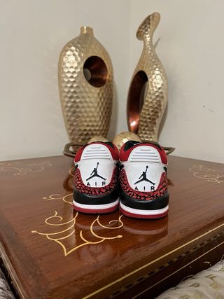 Air Jordan Zapatillas Rojas y Blancas