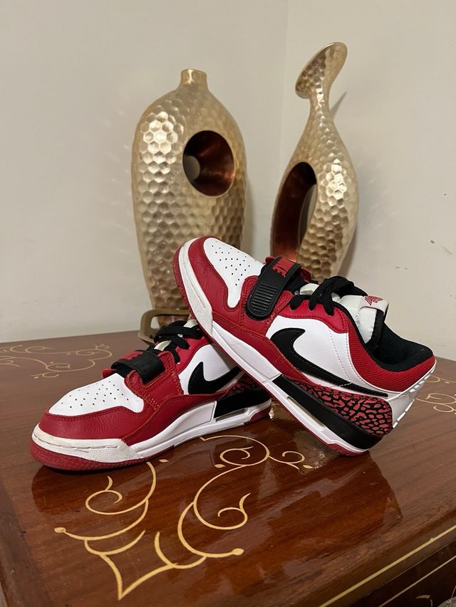 Air Jordan Zapatillas Rojas y Blancas