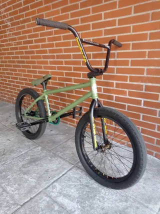 Bicicleta BMX Stranger Crux Verde