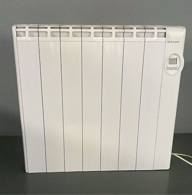 Radiador Eléctrico Bajo Consumo. marca orbegozo