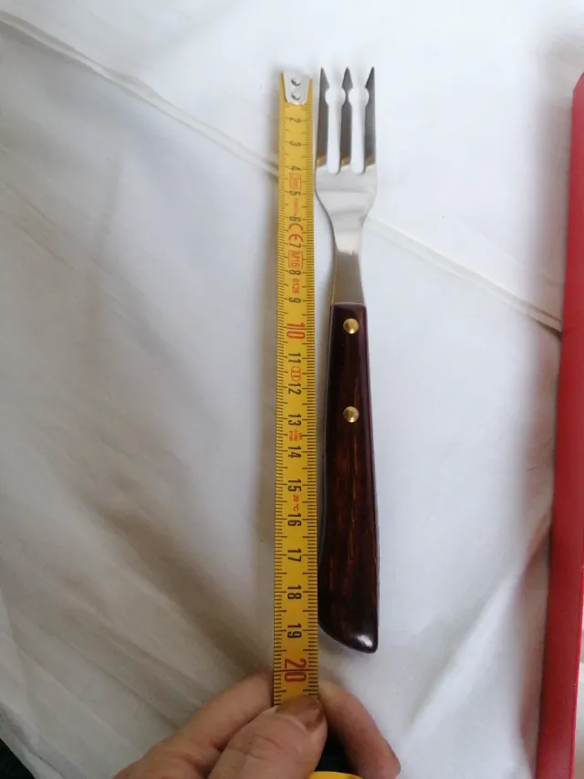 Set 12 Tenedores Carne Madera y Metal