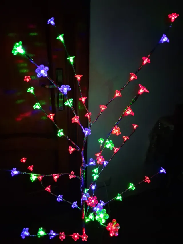 Albero luminoso decorativo fiori