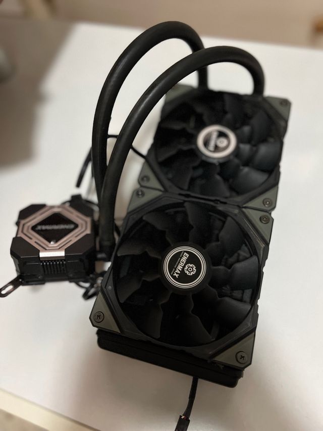 Sistema de refrigeración líquida Enermax