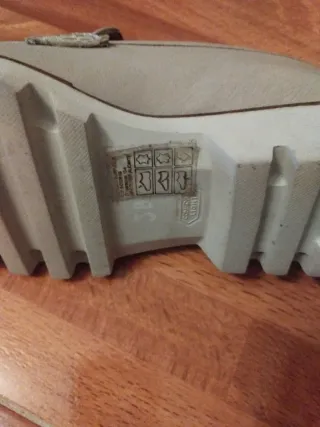 Mocasines de piel mujer beige