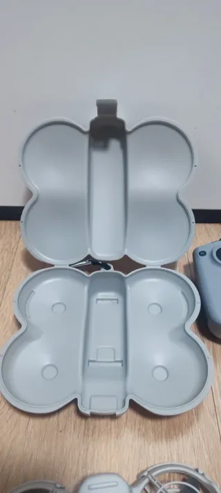 Drone DJI Neo Pack Vuela Más + Accesorios