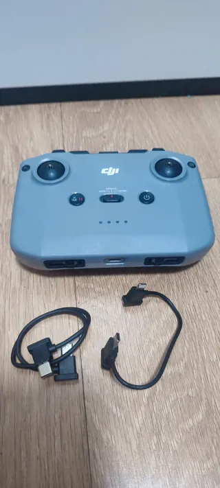 Drone DJI Neo Pack Vuela Más + Accesorios