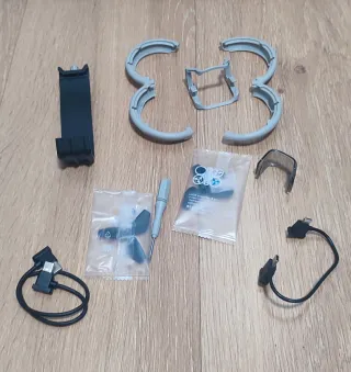 Drone DJI Neo Pack Vuela Más + Accesorios