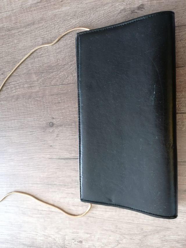 Bolso de fiesta negro con bordado