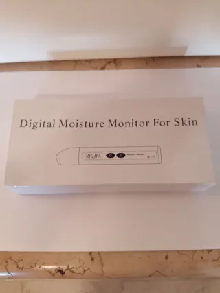 Misuratore digitale idratazione pelle