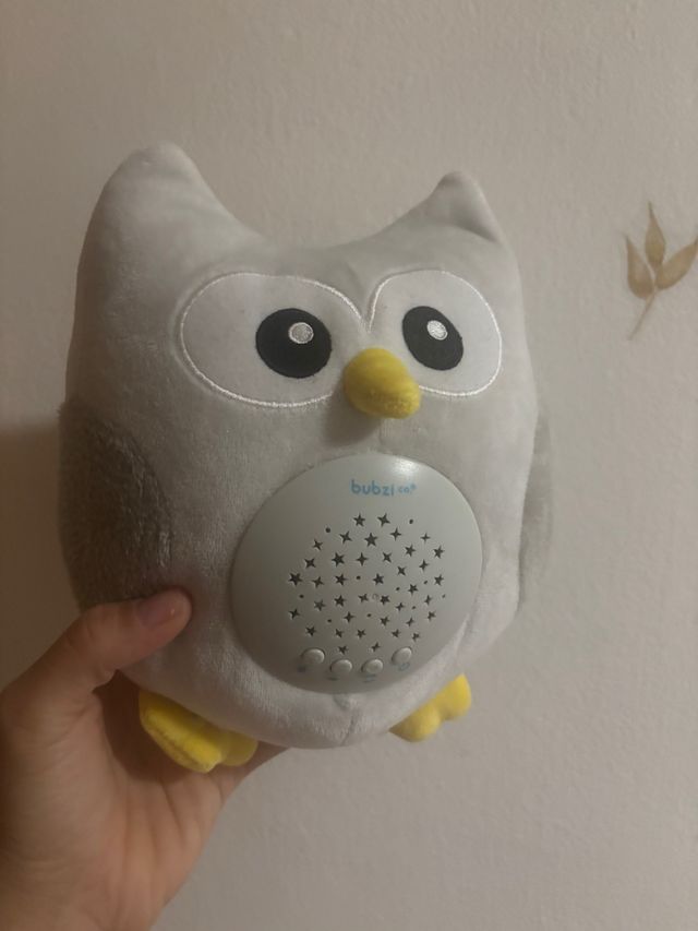 Búho musical peluche