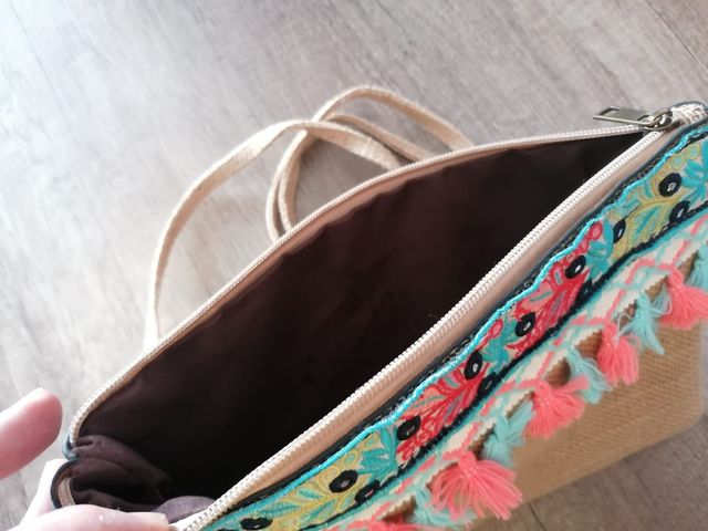Bolso de Yute con Adornos