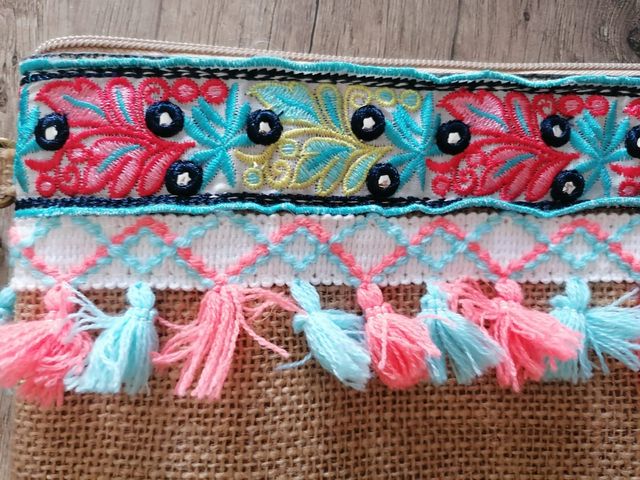 Bolso de Yute con Adornos