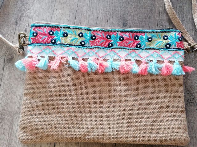 Bolso de Yute con Adornos