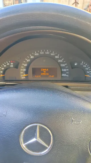 Mercedes-Benz Clase C 2005