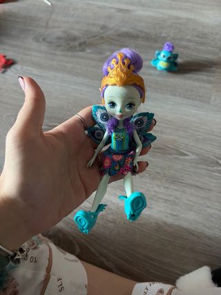 Enchantimals Pavo Real Muñeca y Mascota