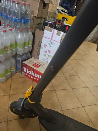 Patinete Cecotec Bongo M30 Connected