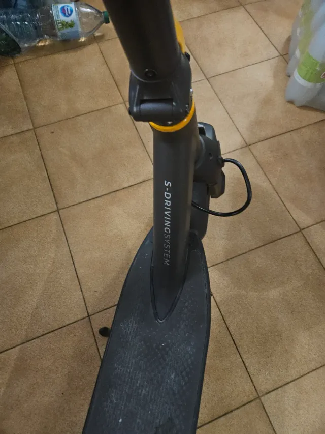 Patinete Cecotec Bongo M30 Connected