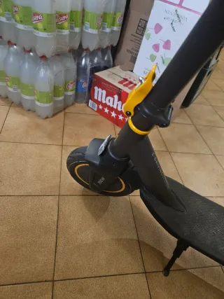 Patinete Cecotec Bongo M30 Connected