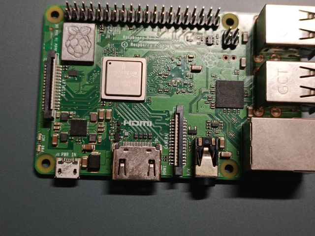 Raspberry Pi 3 Model B+
