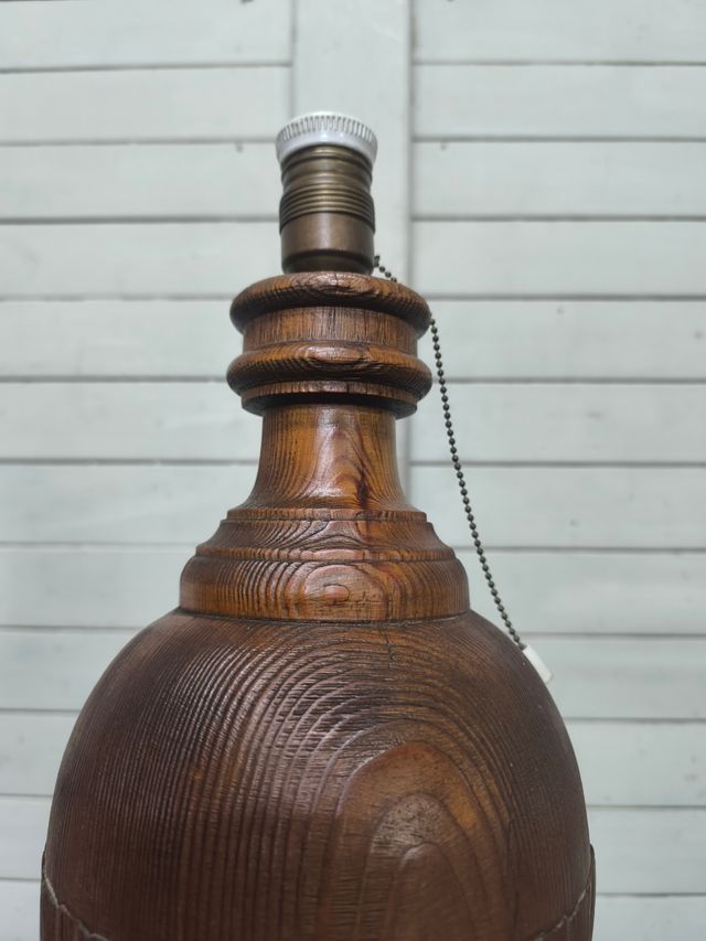 Lampada in legno antico, grande