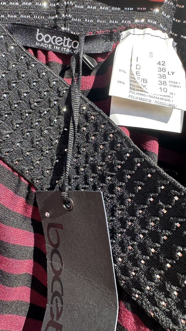 Falda larga a rayas morado y negro