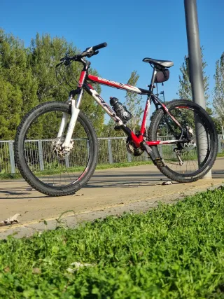 Bicicleta Conor AFX 8500