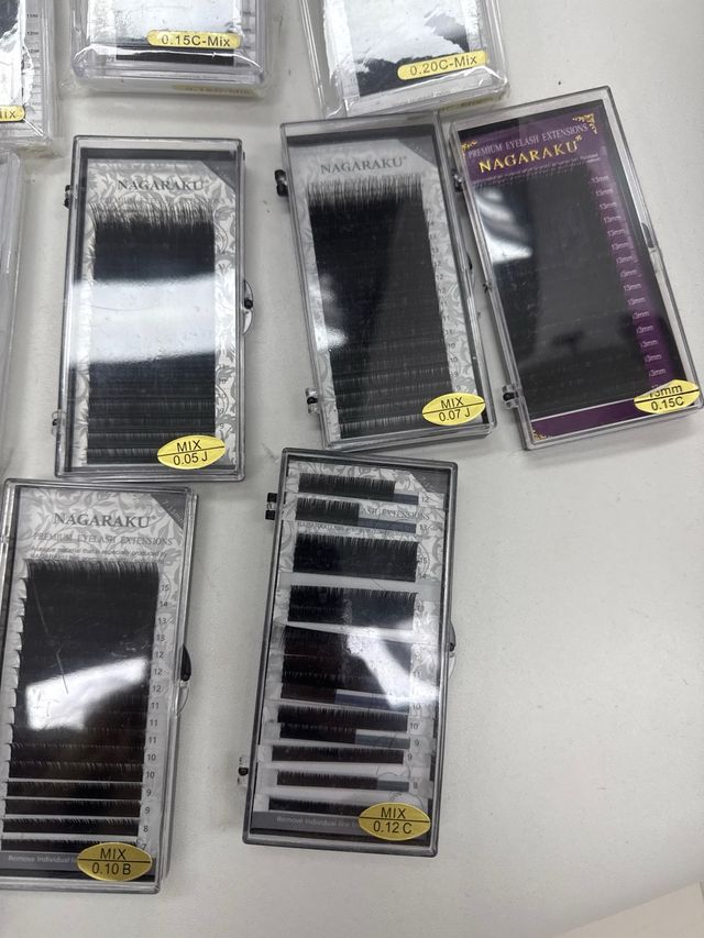 Extensiones de pestañas QueWel y Nagaraku