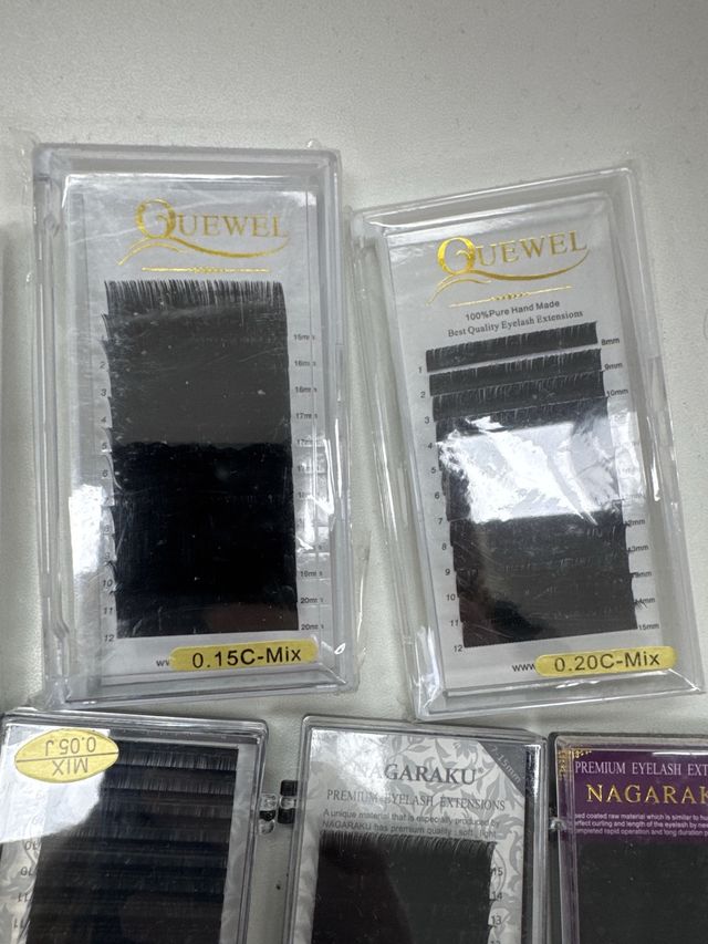 Extensiones de pestañas QueWel y Nagaraku