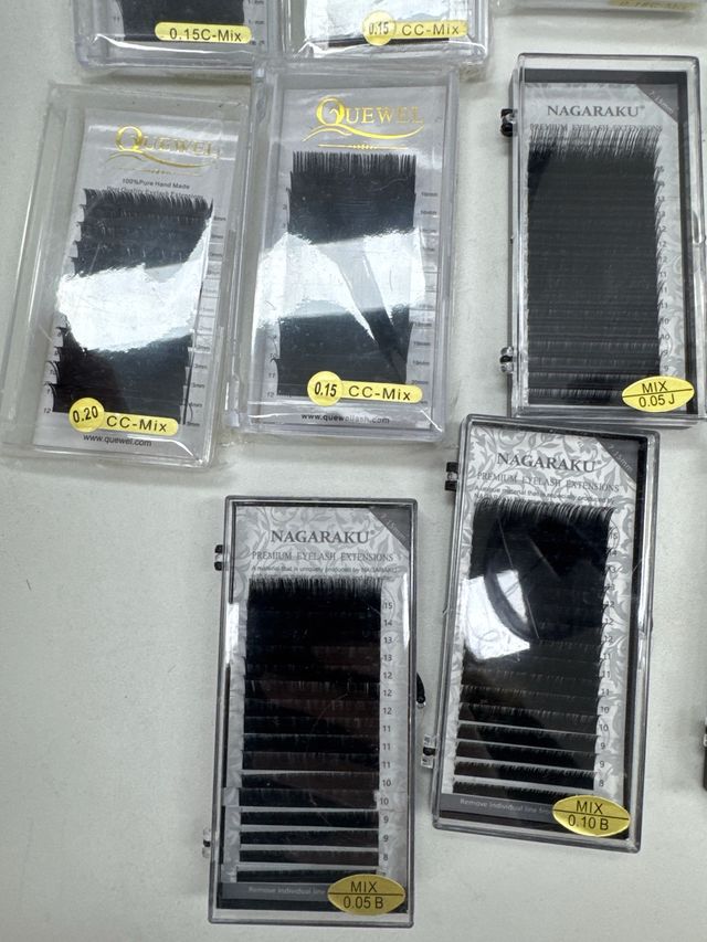 Extensiones de pestañas QueWel y Nagaraku